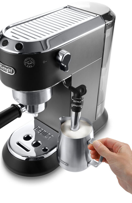 Рожковая кофеварка DeLonghi EC685.BK - фото 4